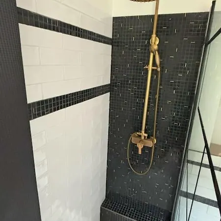 Apartamento Titanic Netflix Parking